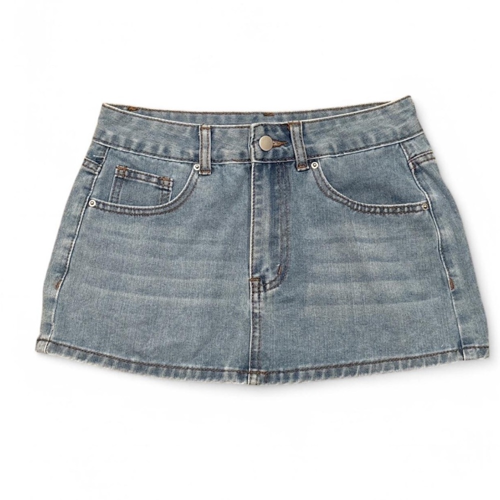 SHEIN blue denim skirt
